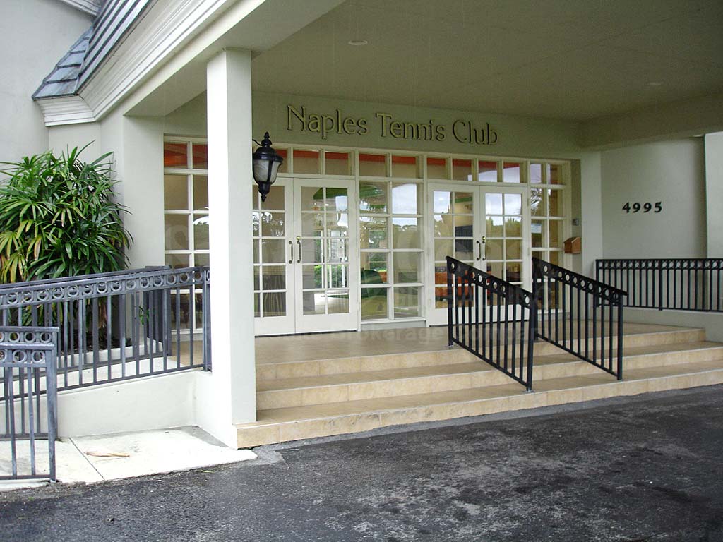 Sanchez-Casal Tennis Club Entrance